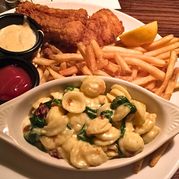 Fish and chips with a side of mac and cheese with bacon at Big Bear Brewing Company in Coral Springs Florida
