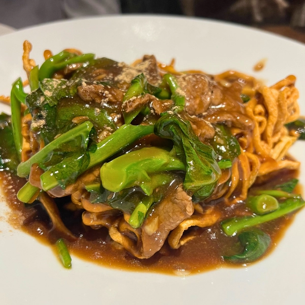 Beef Lad Na with Crispy Noodles dish at Sen Thai Bistro in Boca Raton Florida