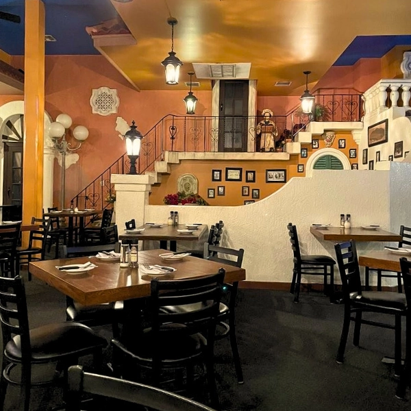 Photo of inside neighborhood favorite Italian restaurant in South Florida at Pizza Time Caffe in Parkland