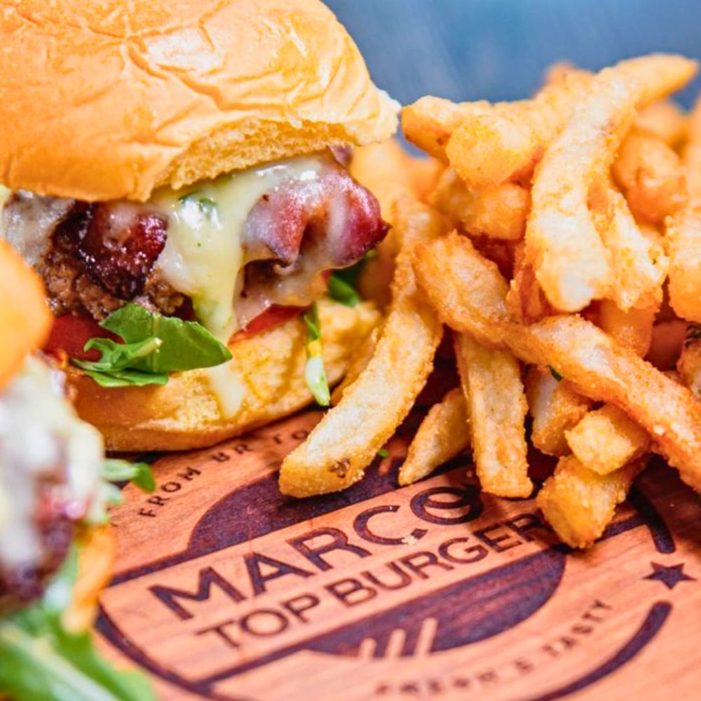 Marcos Top Burger best burger near Butterfly World