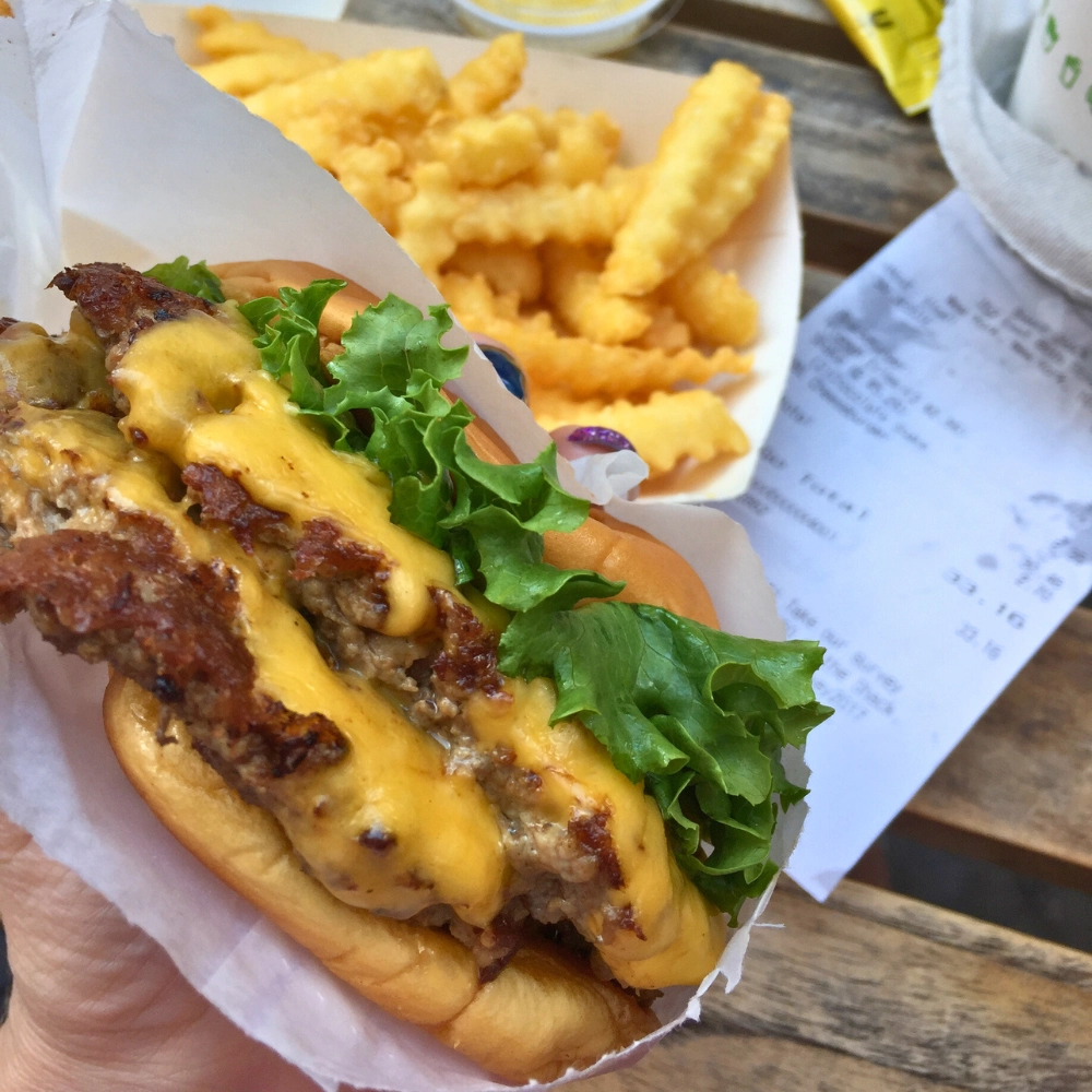 Shake Shack shackburger for Best Burgers near Butterfly World