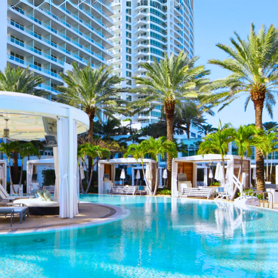 Discover top hotels in Miami Beach, offering ocean views, vibrant nightlife, and luxury stays steps from the sand like Fontainebleau Resort Florida