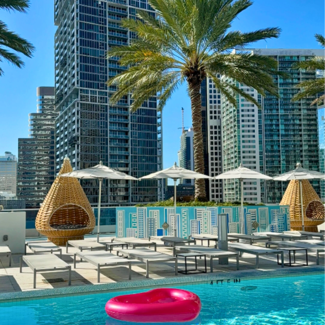 Downtown Miami Hotel Kimpton EPIC Hotel at 270 Biscayne Blvd Way Miami, FL Pet Friendly Business Center